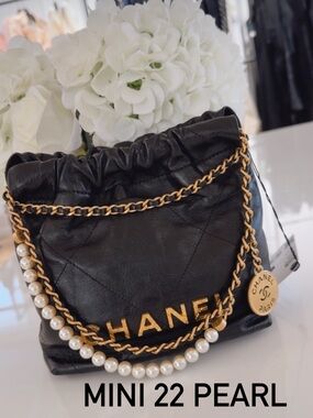 CHANEL MINI 22 W/ PEARLS- BLK